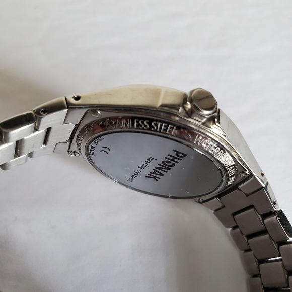 Phonak Hearing Aid Controller Watch Pilot 2 - Picture 8 of 13